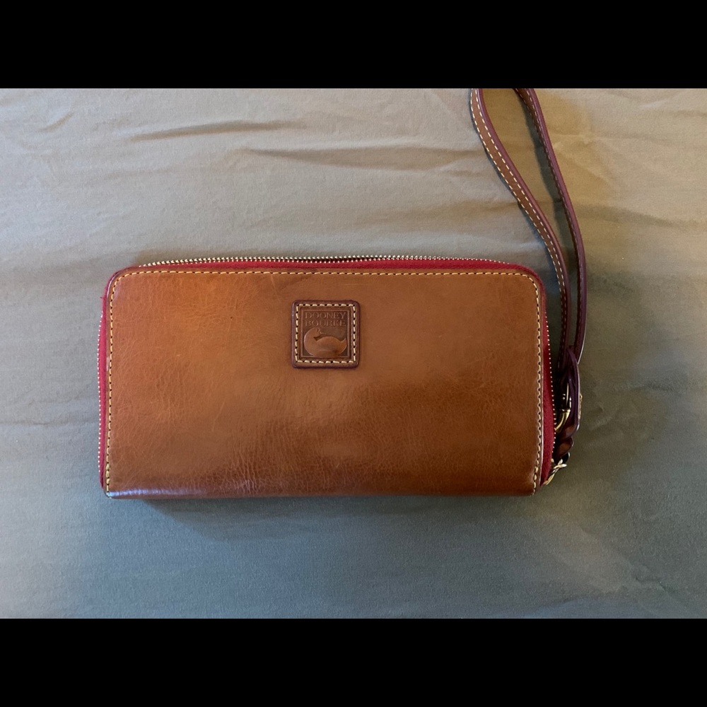 Dooney & Bourke Florentine Wristlet